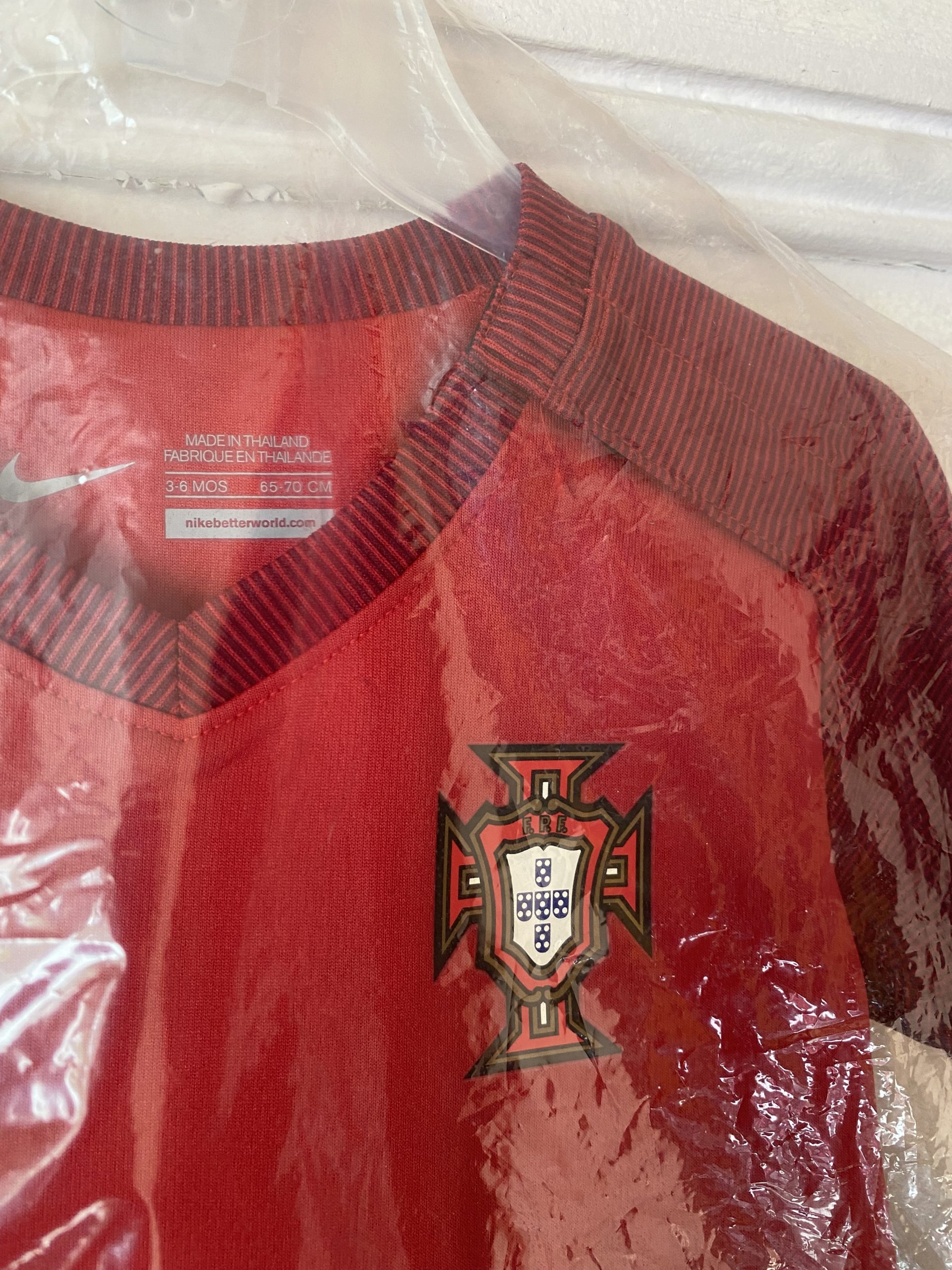 Mini-kit Bébé Portugal Réf 724571 687 Nike Champion Europe 2016 – Image 3